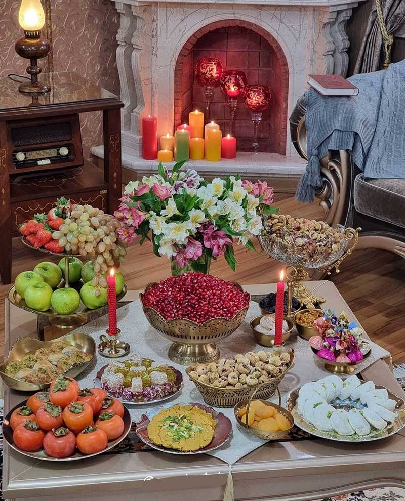 ایده های تزیین میز شب یلدای 1404