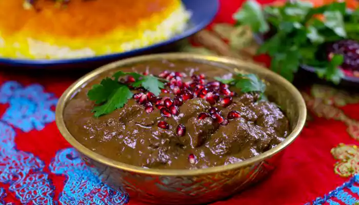 فسنجان غذای مخصوص شب یلدا