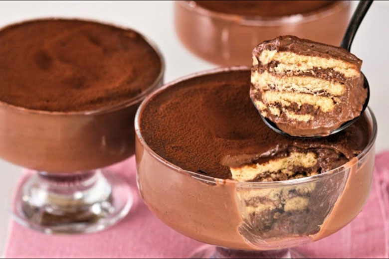 طرز تهیه دسر بیسکویتی شکلاتی