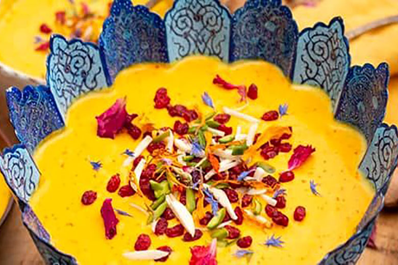 طرز تهیه خورشت ماست اصفهانی